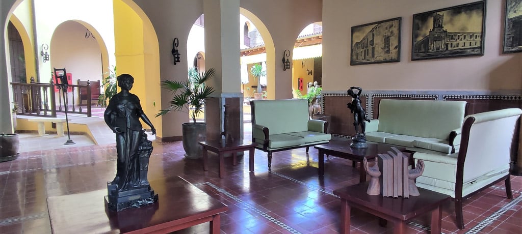Hotel E San Juan de Dios Lobby