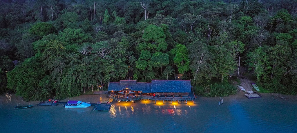 Borneo Sukau Rainforest Lodge Exterior 